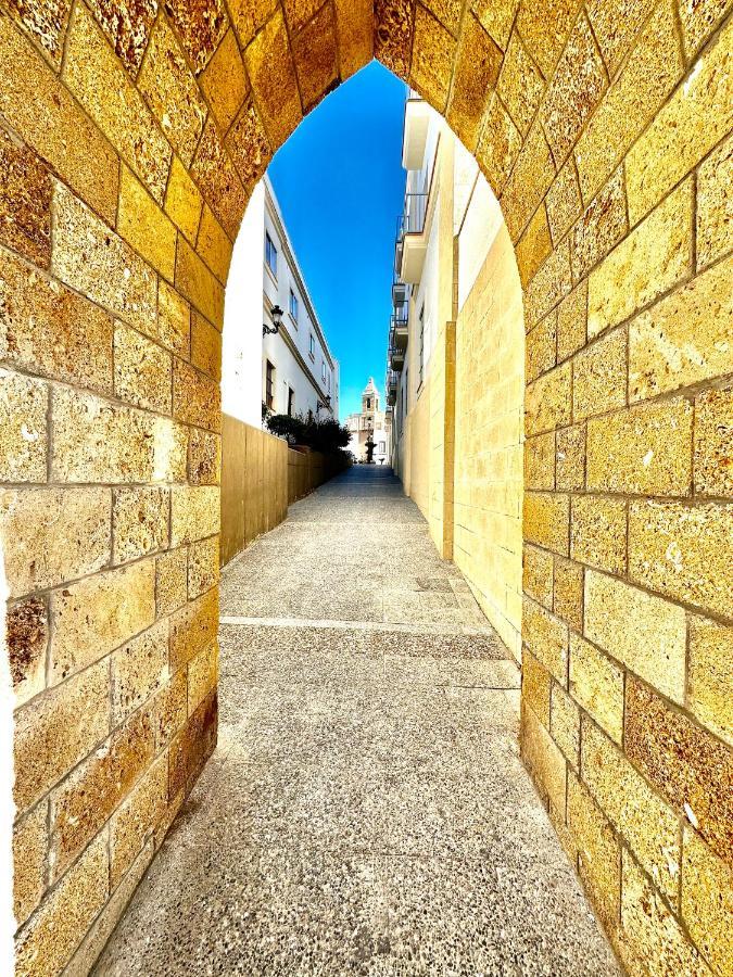 روتا Apartamento Castillo De Luna المظهر الخارجي الصورة